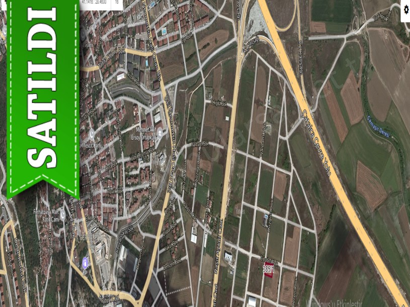 Çatalca Ferhatpaşada Satılık Arsa ,  112 M2 Hisseli Merkezde Yolu Var