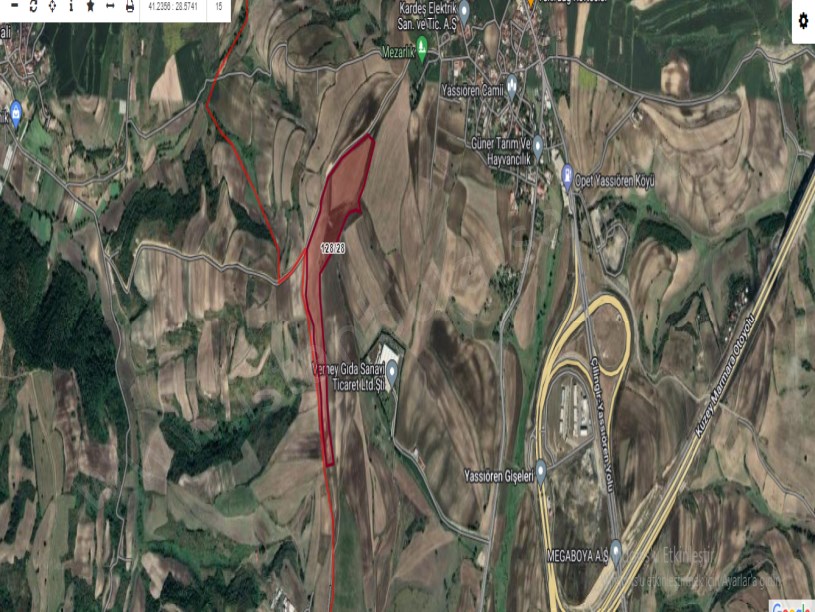 Arnavutköy Yassıörende Satılık Arsa , 190 m2 Hisseli Yolu Var