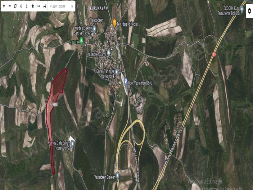 Arnavutköy Yassıörende Satılık Arsa , 190 m2 Hisseli Yolu Var