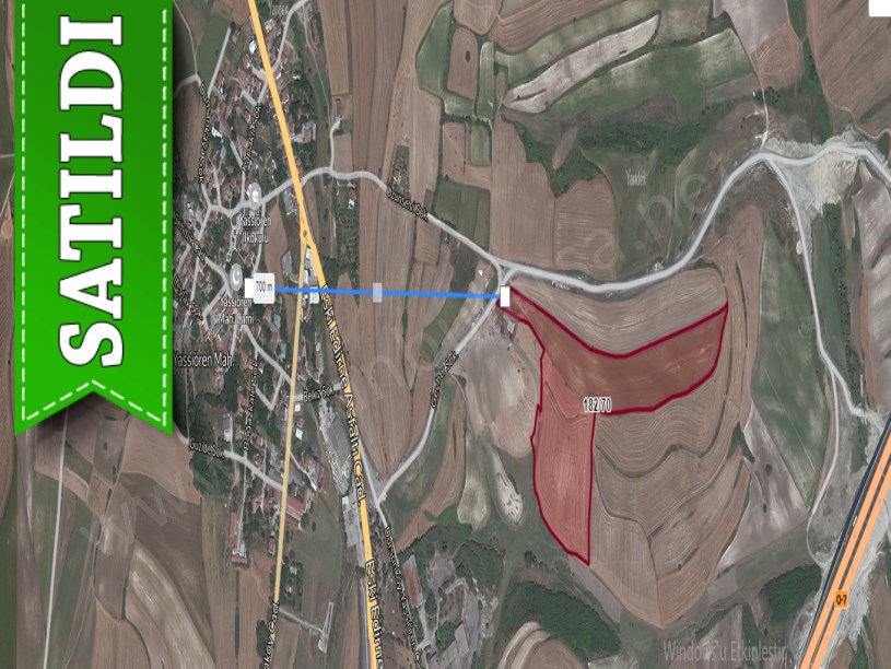 Arnavutköy Yassıörende Satılık Arsa , 230 M2 Yolu Var Hisseli 