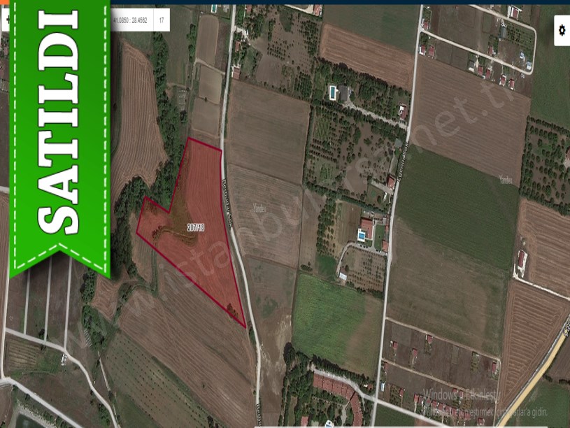 Çatalca Çakılda Satılık Arsa , 1,110 M2 Yola Cephe Evlerin Yakını 