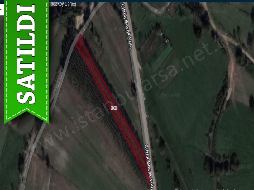Çatalca Karacaköyde Satılık Arsa , 240 M2 Cadde Cephe Çevrili 