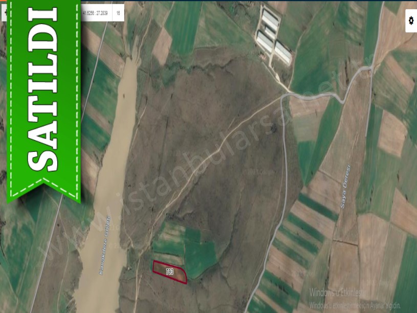 Kırklareli Merkez Kavakderede Satılık Arsa , 230 M2 Yolu Var Hisseli 
