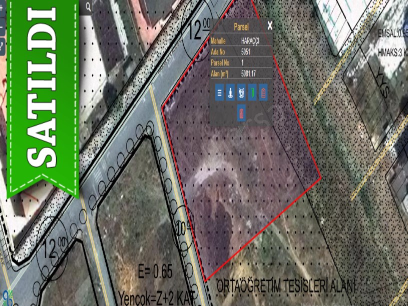 Arnavutköy Haraççıda Satılık Arsa , 455 M2 Cadde Cephe Merkezde 