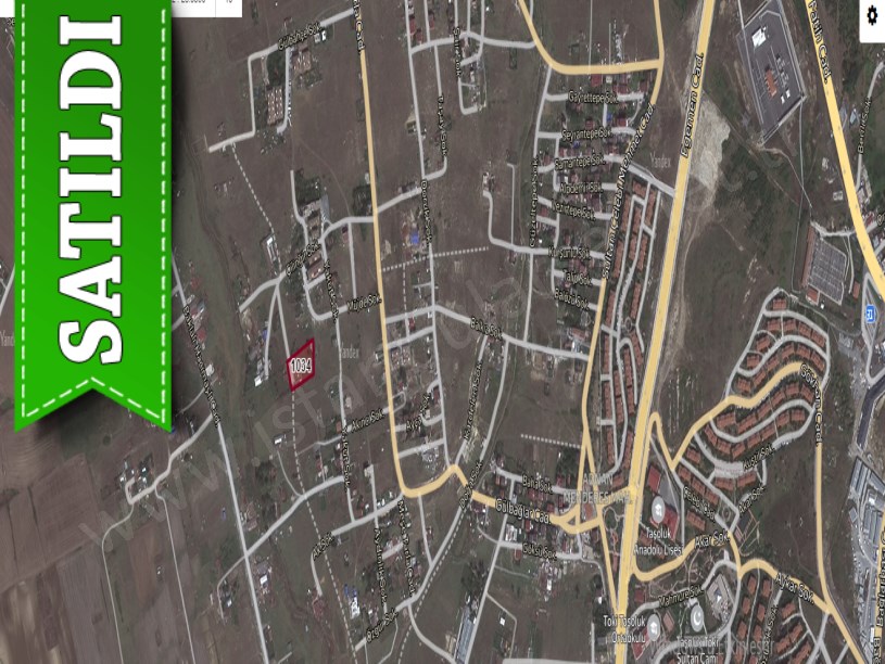 Arnavutköy Taşolukta Satılık Arsa , 190 M2 Cadde Cephe Çevrili 