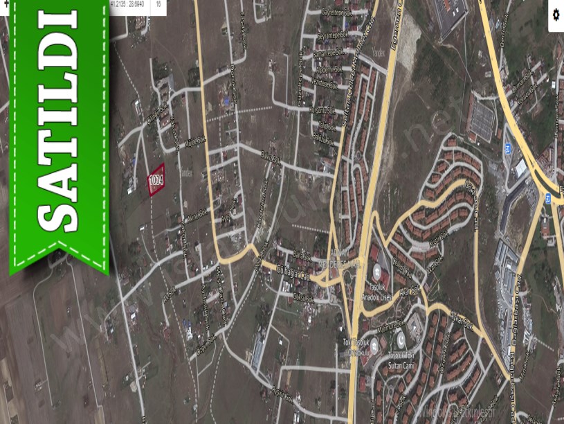 Arnavutköy Taşolukta Satılık Arsa , 190 M2 Cadde Cephe Çevrili 