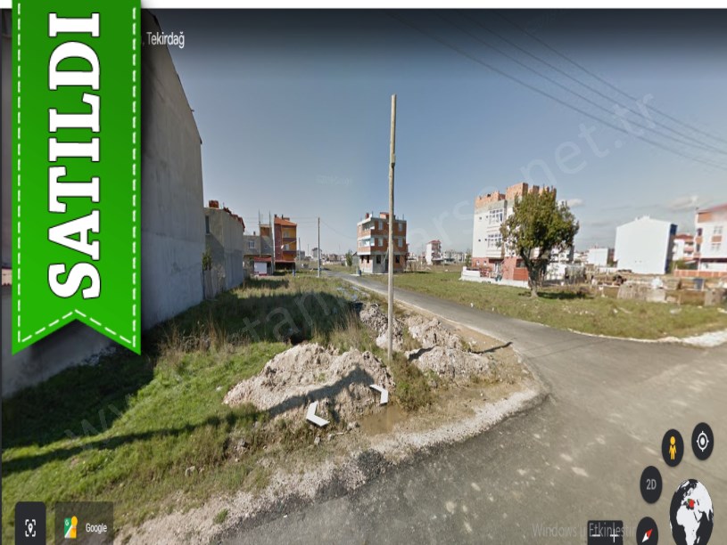 Tekirdağ  Kapaklıda Satılık Arsa , 270 m2 Köşe Başı Merkezde 