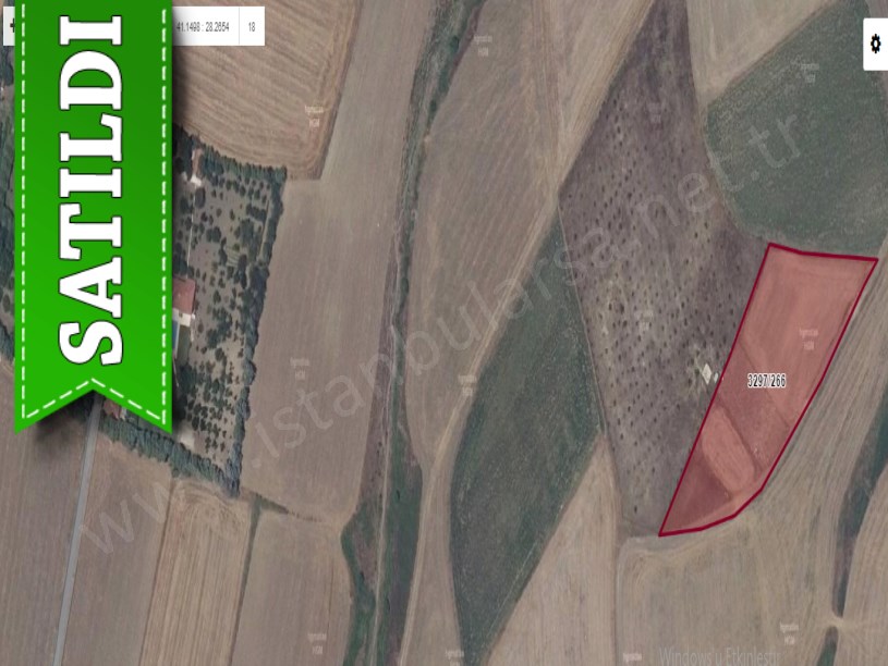Silivri Fenerköyde Satılık Arsa , 1,045 M2 Yolu Var Hisseli
