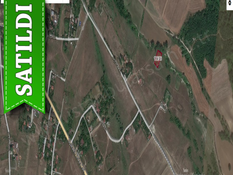 Arnavutköy Tayakadın Satılık Arsa , 177 m2 Yolu Var Hisseli 