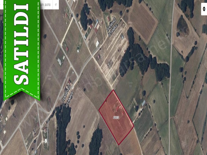 Silivri Çayırdere Mah Satılık Arsa , 690 m2 Yolu Var Evlere Yakın 