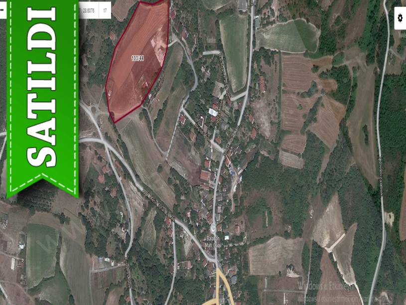 Arnavutköy Balabanda Satılık Arsa , 1,800 M2 Evlerin Yakını Yolu Var