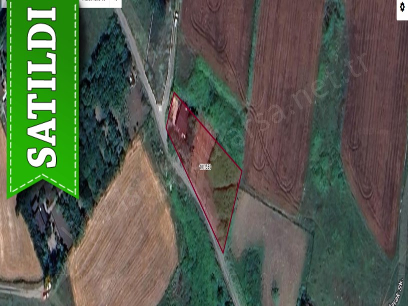 Arnavutköy Tayakadın Satılık Arsa , 319 M2 Yolu Var Hisseli 