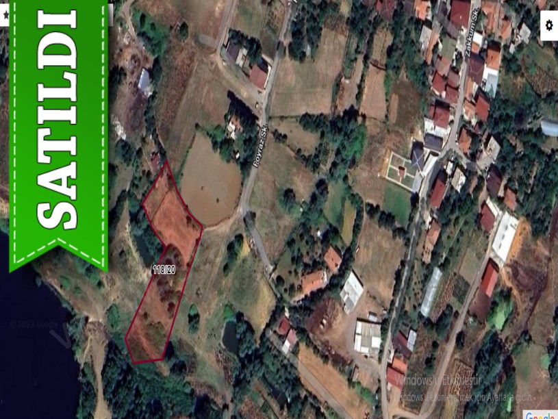 Arnavutköy Yeniköyde Satılık Arsa , 424 M2 Yolu Var Evlerin Yakını