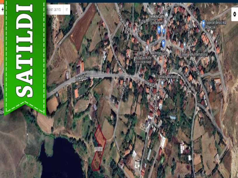Arnavutköy Yeniköyde Satılık Arsa , 424 M2 Yolu Var Evlerin Yakını