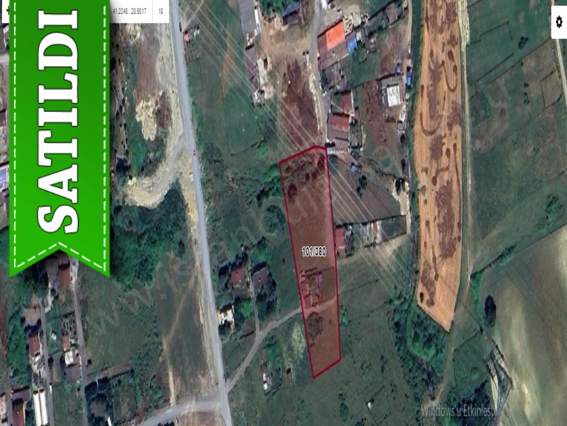 Arnavutköy Tayakadın Satılık Arsa , 178 m2 Yolu Var Evlerin Yakını 