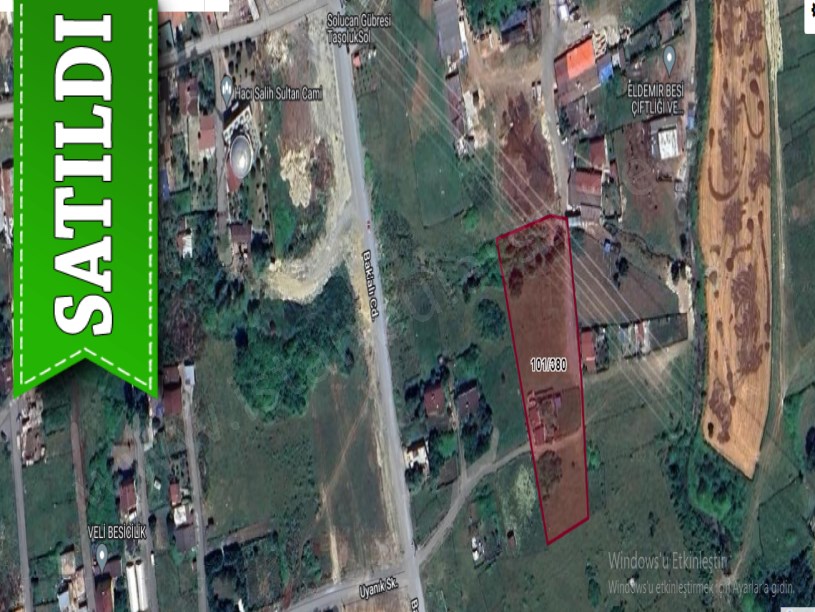 Arnavutköy Tayakadın Satılık Arsa , 178 m2 Yolu Var Evlerin Yakını 