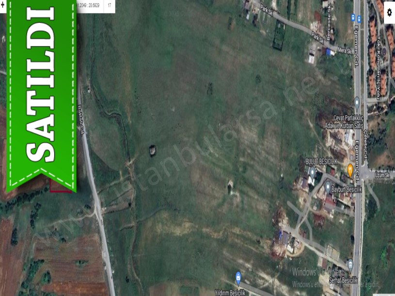 Arnavutköy Haraççıda Satılık Arsa , 386 M2 Hisseli Caddeye Yakın