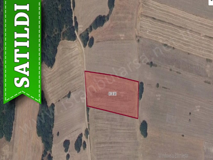 Silivri BüyükSineklide Satılık Arsa , 450 m2 Çaplı Resmi Yolu Var