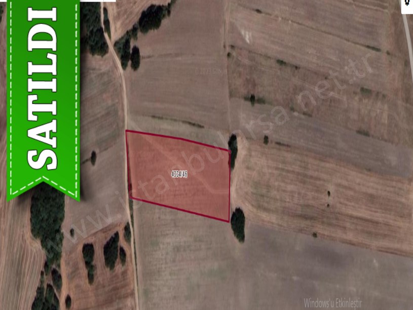 Silivri BüyükSineklide Satılık Arsa , 450 m2 Çaplı Resmi Yolu Var