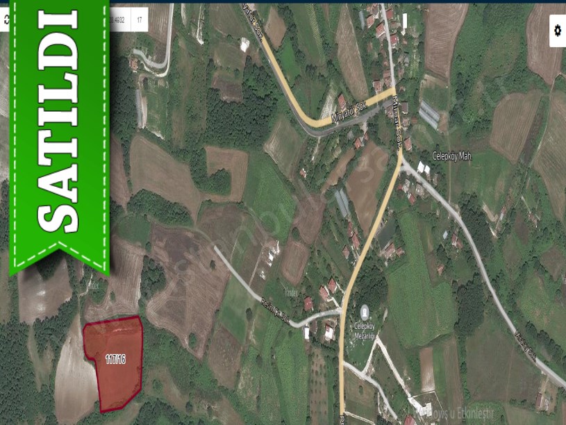 Çatalca Celepköyde Satılık Arsa , 467 M2 Çevrili Evlerin Yakını Yolu Var