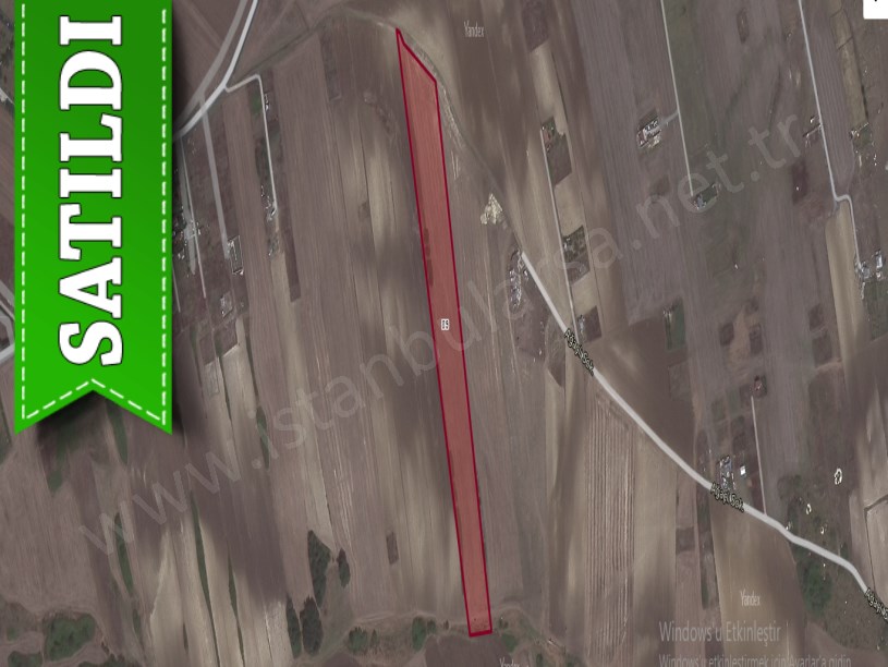 Arnavutköy Haraççıda Satılık Arsa , 1000 m2 Çaplı Yolu Var