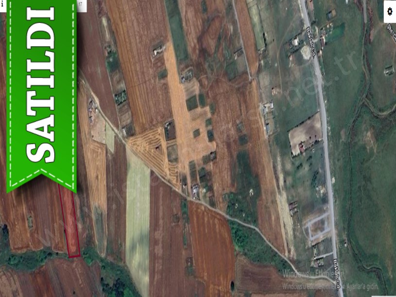 Arnavutköy Haraççıda Satılık Arsa , 1000 m2 Çaplı Yolu Var