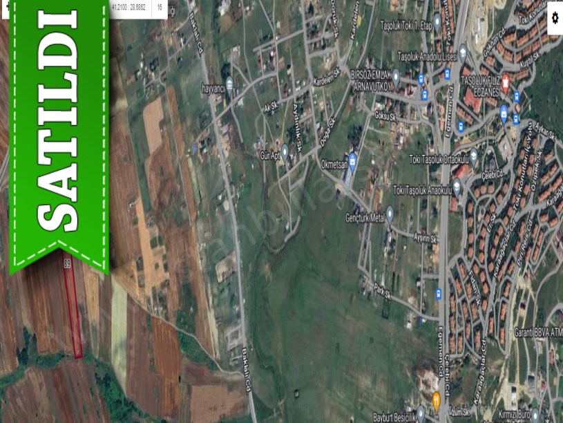 Arnavutköy Haraççıda Satılık Arsa , 1000 m2 Çaplı Yolu Var