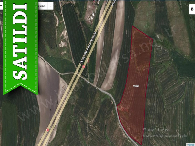 Arnavutköy Yassıörende Satılık Arsa , 253 M2 Yolu Var İmarlı Hisseli