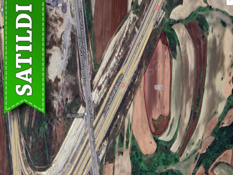 Arnavutköy Yassıörende Satılık Arsa , 773 M2 Otobana Cephe Hisseli 