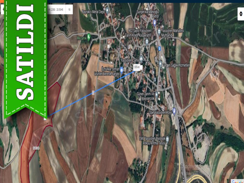 Arnavutköy Yassıörende Satılık Arsa , 321 m2 Yolu Var Hisseli 