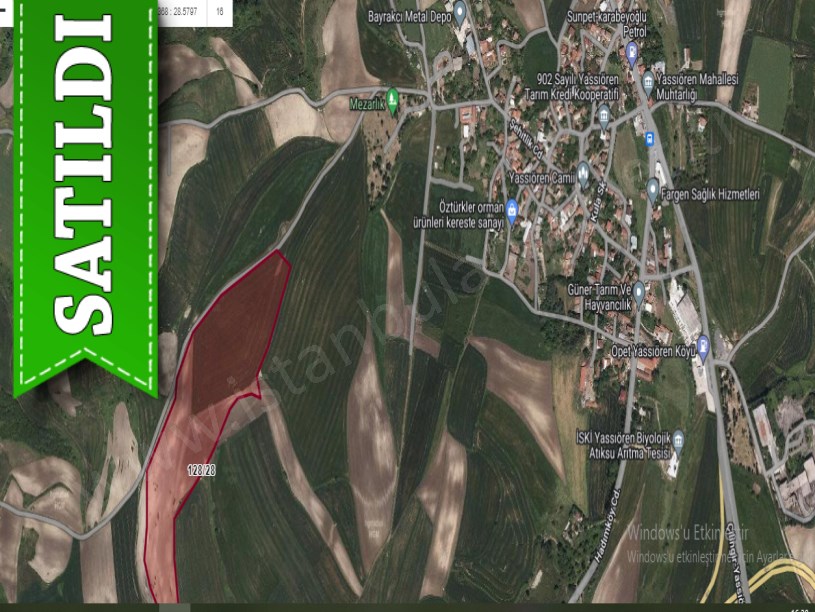 Arnavutköy Yassıörende Satılık Arsa , 321 m2 Yolu Var Hisseli 