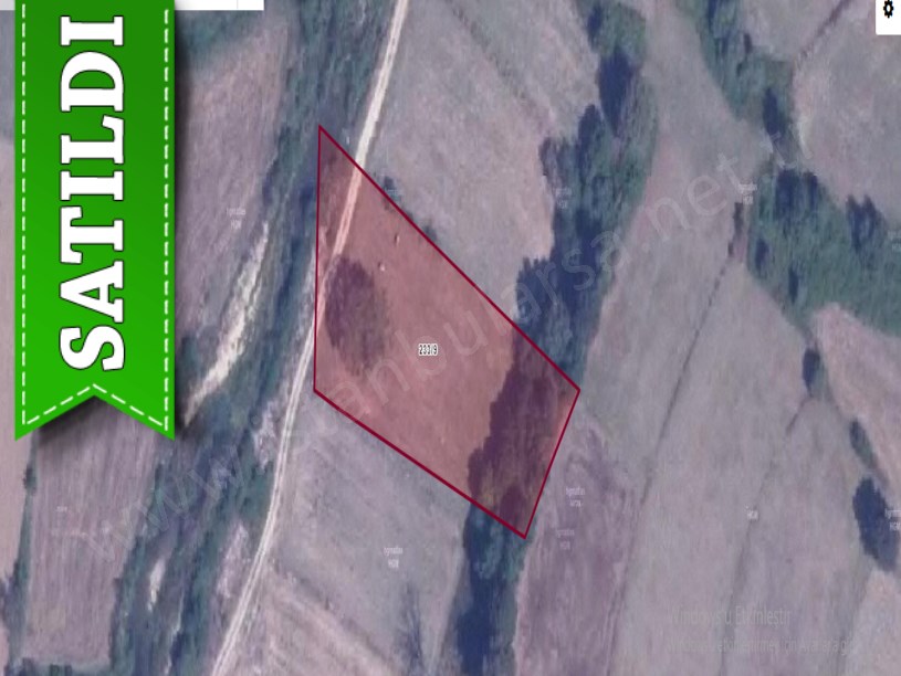 Çatalca Çiftlikköyde Satılık Arsa , 621 M2 Evlerin Yakını Yolu Var