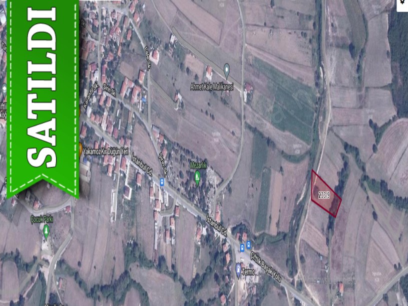 Çatalca Çiftlikköyde Satılık Arsa , 621 M2 Evlerin Yakını Yolu Var