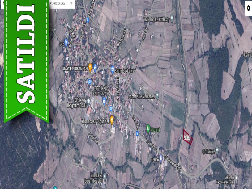 Çatalca Çiftlikköyde Satılık Arsa , 621 M2 Evlerin Yakını Yolu Var