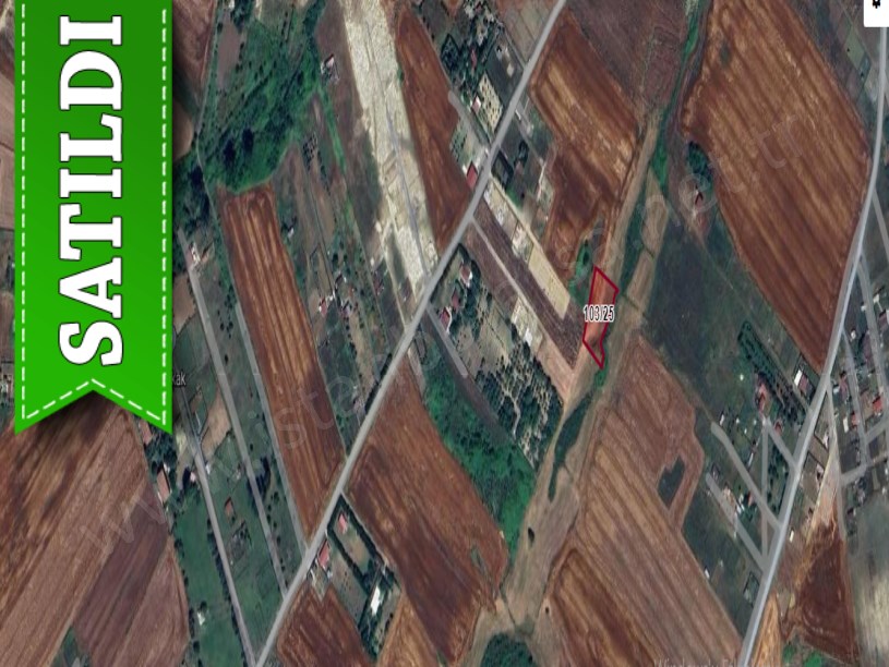 Arnavutköy Çilingirde Satılık Arsa , 248 M2 Evlerin Yakını Yolu Var