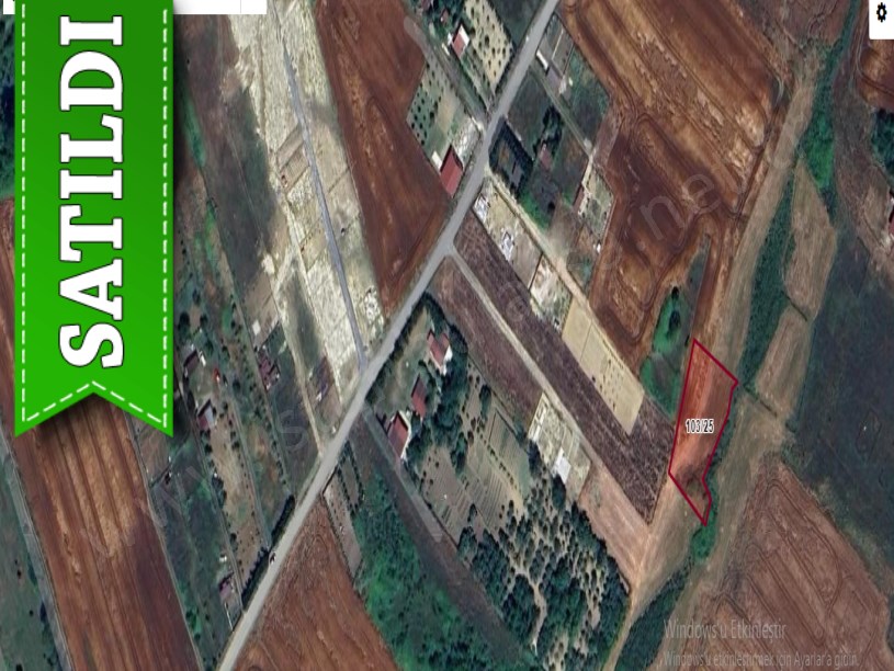 Arnavutköy Çilingirde Satılık Arsa , 248 M2 Evlerin Yakını Yolu Var