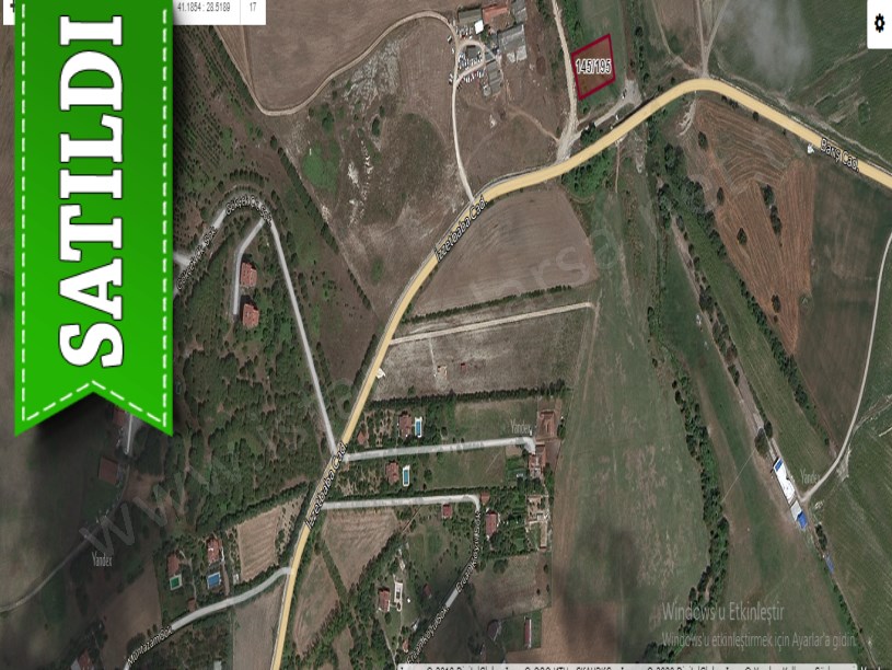 Çatalca İzzettinde Satılık Arsa , 340 M2 Çaplı Çevrili Cadde Cephe 