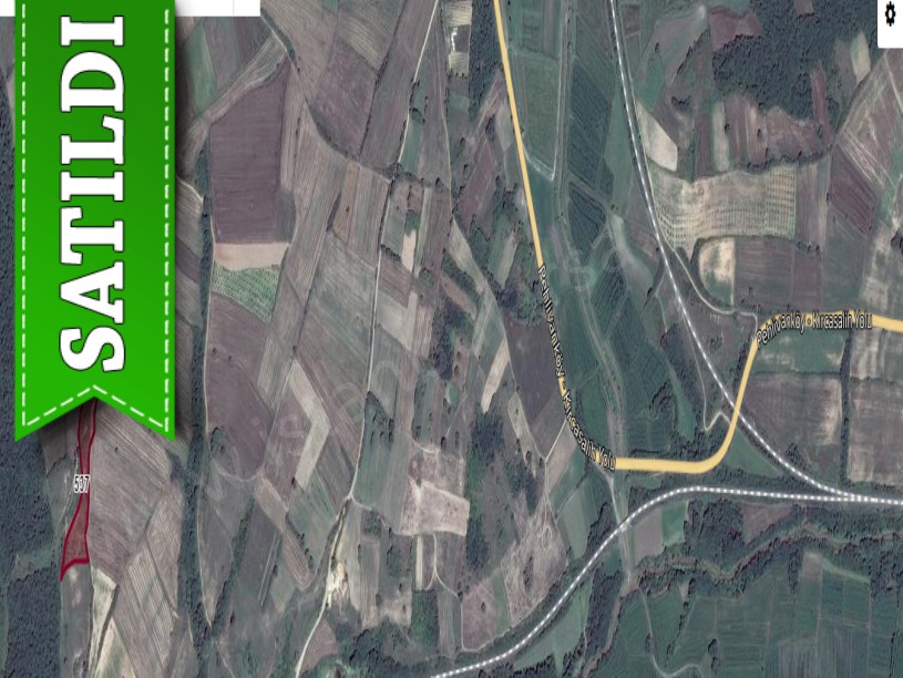 Edirne  Uzunköprü Sazlımalkoç Köyünde Satılık Arsa , 550 M2 Yolu Var Hisseli 
