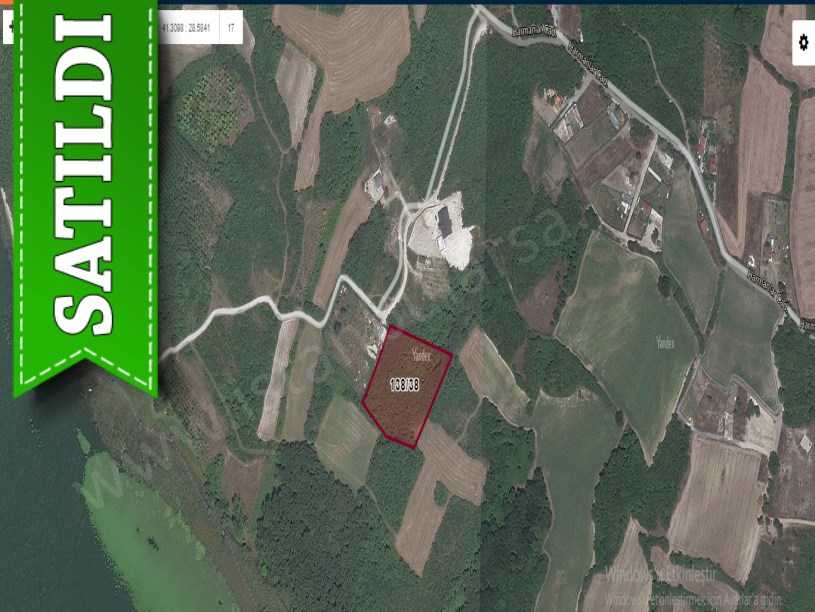 Arnavutköy Balabanda Satılık Arsa , 128 M2 Yolu Var Göle Yakın