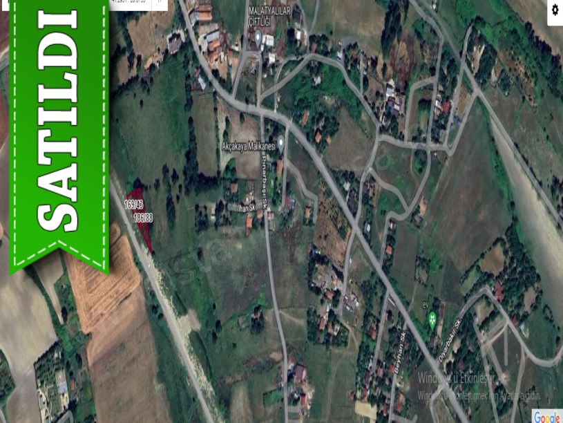 Arnavutköy Tayakadın Satılık Arsa , 354 M2 Yolu Var Merkezde