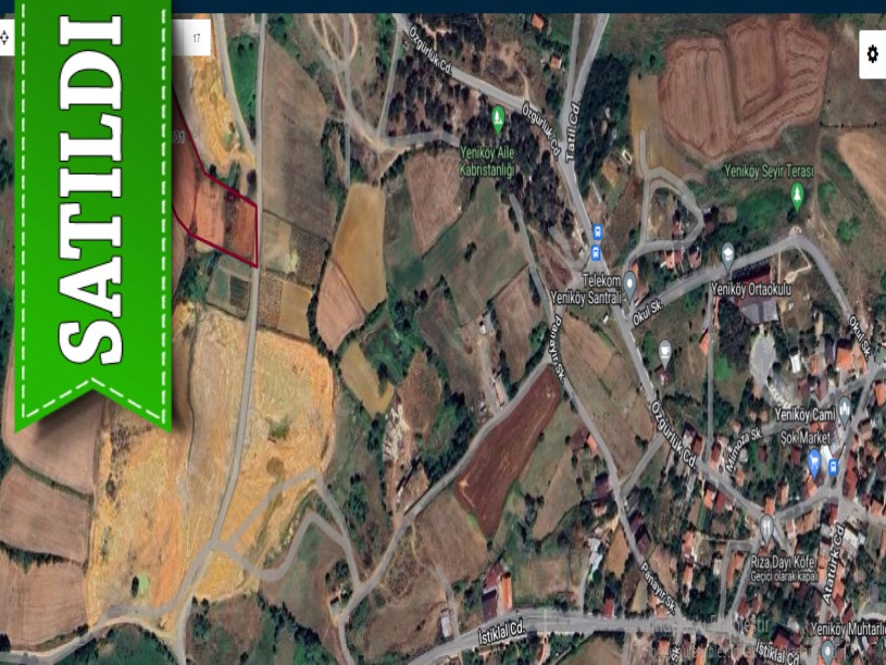 Arnavutköy Yeniköyde Satılık Arsa , 670 M2 Yolu Var Merkezde Hisseli