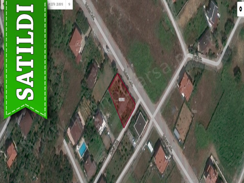 Arnavutköy Karaburunda Satılık Arsa , 526 M2 Cadde Cephe Müstakil