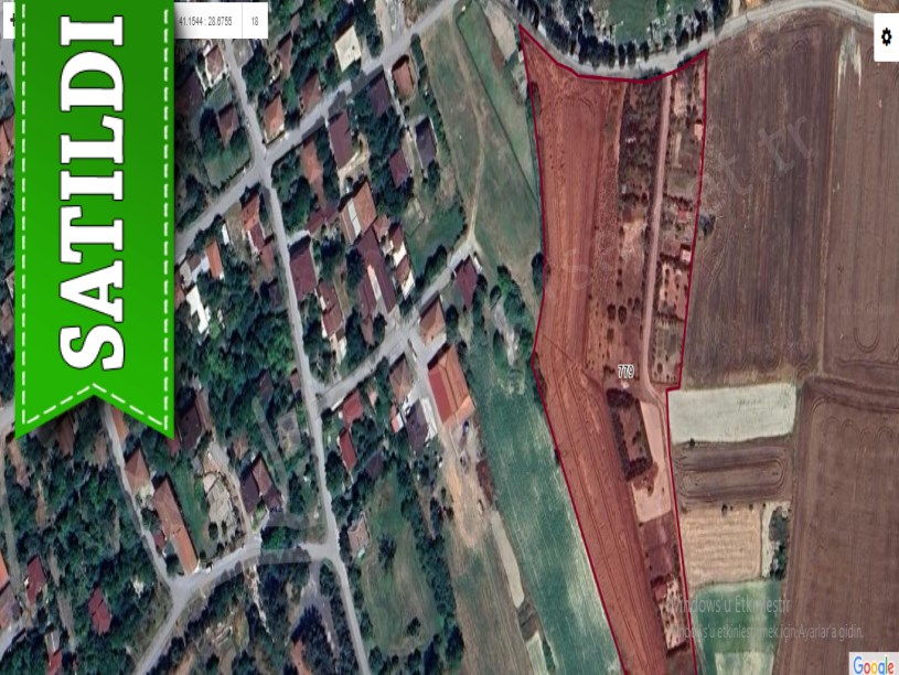 Arnavutköy Sazlıbosnada Satılık Arsa , 300 M2 Merkezde İmarlı