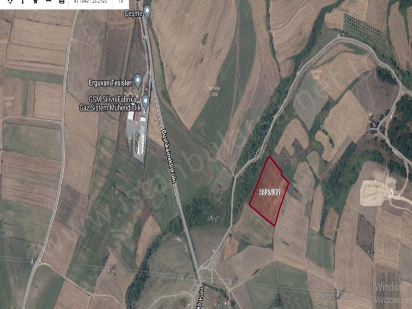 Silivri Fenerköyde Satılık Arsa , 244 m2 Çaplı Yolu Var 