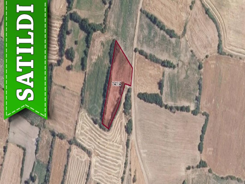 Edirne Lalapaşa Küçünlü Köyünde Satılık Tarla , 2,578 m2 Resmi Yola Cephe