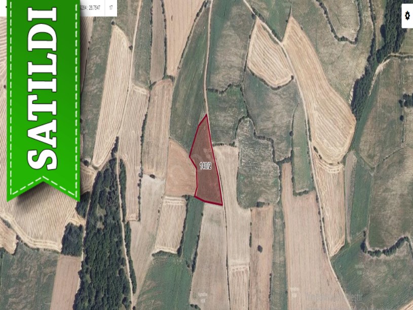 Edirne Lalapaşa Küçünlü Köyünde Satılık Tarla , 2,477 M2 Resmi Yolu Var Müstakil 