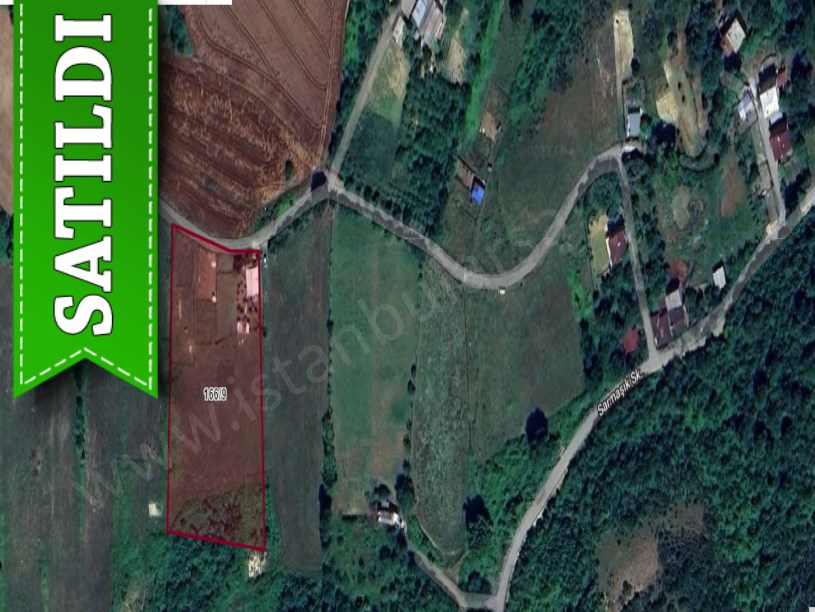 Arnavutköy Tayakadın Satılık Arsa , 431 M2 Yolu Var Çaplı Evlerin Yakını
