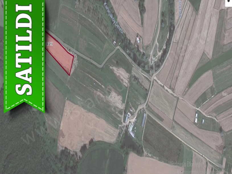 Çatalca Karacaköyde Satılık Arsa , 905 M2 Yolu Var Hisseli