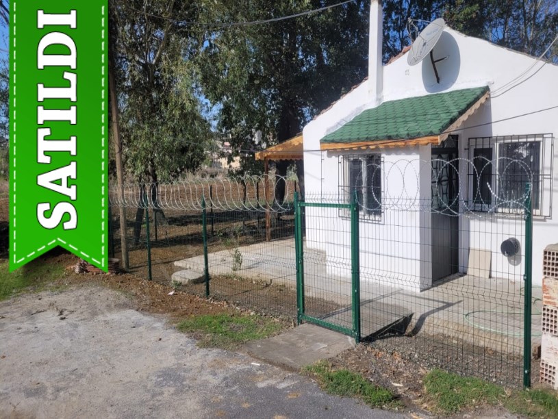 Arnavutköy İmrahor Satılık Müstakil Ev , 80 m2 Doğalgazlı Güzel Konumda