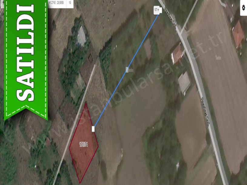Arnavutköy Tayakadın Satılık Arsa , 570 m2 Yolu Var Merkezde
